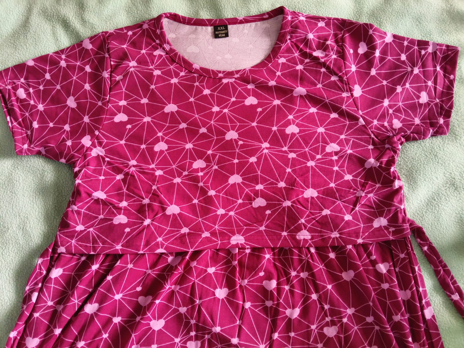 MAROON WITH CONNECTED HEARTS
